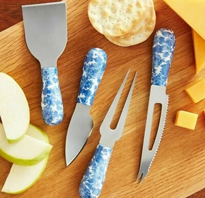 Pioneer Woman 4 pc Cheese Knife Set Heritage Floral Delft Toile Charcuterie - Picture 1 of 4