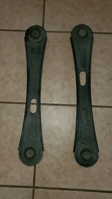 Ford Mustang Gt 2013- 2014 Rear Lower Control Arms - Image 1 of 2