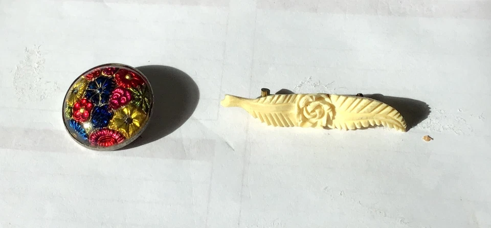 2 ältere Broschen - Bild 1 von 1