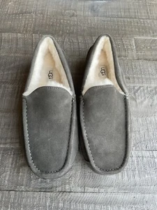 UGG Herren Ascot Wildleder Wolle Slipper Halbschuh Slipper Gr. 8 USA ANTHRAZIT Farbe - Bild 1 von 8