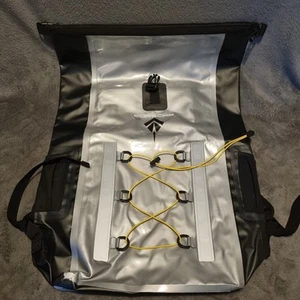 Neu - Porsche Roll Top Rucksack - wasserdicht sehr gut verarbeitet - Bild 1 von 4