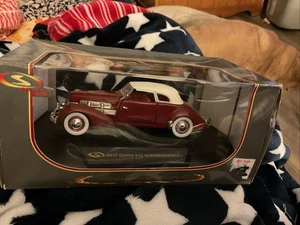Used Die-Cast. 1937 Cord Supercharged By Signature Models - Picture 1 of 9