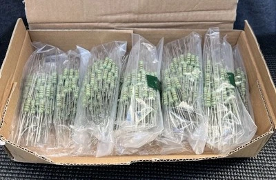 Резисторы Ohmite OX102KE 1k 1000 Ом 1 Вт X1000 новые из старых запасов новые из старых запасов - Изображение 1 из 2