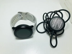 Samsung Galaxy Watch Active SM-R500 40 mm Black with Grey Band Smartwatch - Zdjęcie 1 z 5