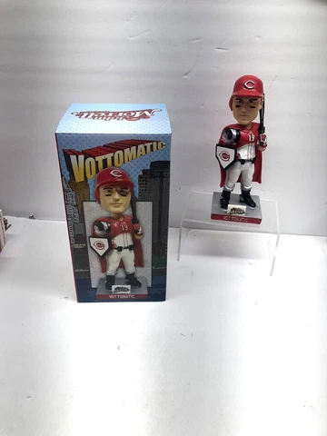 Reds Joey Votto Vottomatic Bobble Head in Box 2016 Cover