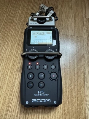Zoom H5 With Original Box, Manual And Cables - Extra Fluffy For Free - Image 1 of 4