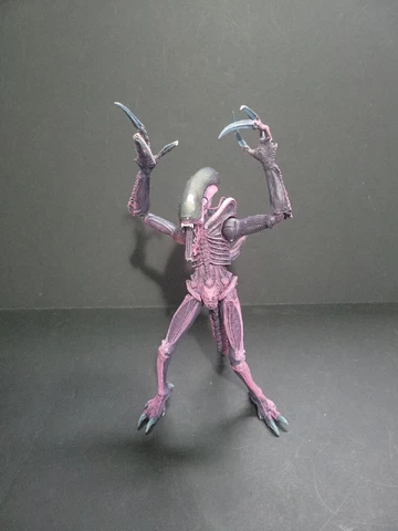 NECA Aliens RAZOR CLAWS ALIEN 9" Action Figure Alien Vs Predators Loose Cover