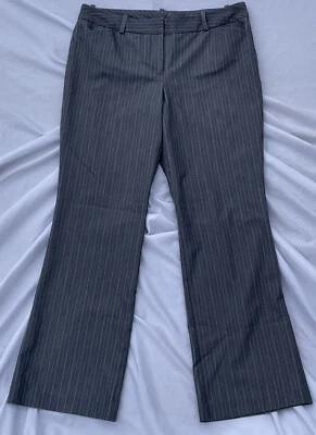 Pantalones de vestir Worthington calce moderno pierna ancha a rayas para mujer 10 gris mezcla de polietileno Foto 1 de 4