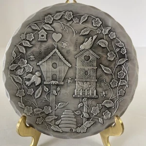 Handgehämmert Die Schmiede Frankenmuth MI kleiner Teller erhaben Design Vogelhäuser - Bild 1 von 5