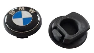 Zestaw (2 szt.) Zatyczka zamykająca z emblematem BMW do BMW S1000 XR (K69) - Zdjęcie 1 z 5
