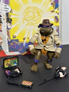 Playmates Vintage Don the Undercover Turtle Teenage Mutant Ninja Turtles con carta - Foto 1 di 10