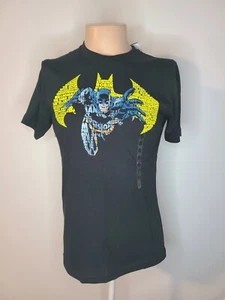 Brand NEW MENS Adult Batman Black Short Sleeve Graphic Shirt Sz S - Picture 1 of 4