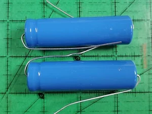 Capacitors Electrolytic Leaded 39D607G030JE4 Sprague 600uf 30v Axial - Picture 1 of 3