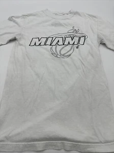 Miami Heat T-Shirt Men Medium Graphic Print White Unbranded…#9907 - Picture 1 of 12