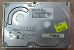 HARD DISK IDE QUANTUM FIREBALL 20.4 GB 3,5" - Foto 1 di 4