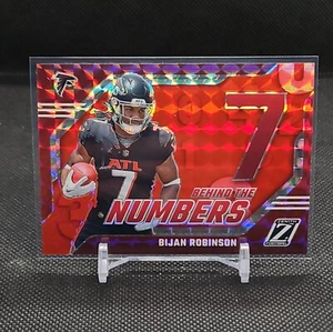 2023 Panini Zenith Bijan Robinson Behind The Numbers Red #3 Color Match - Bild 1 von 2