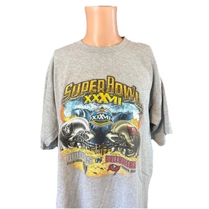Vintage 2003 Super Bowl XXXVII Buccaneers VS Raiders Gray Helmets Shirt - Picture 1 of 7