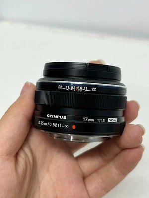 Olympus M.Zuiko Digital 17mm F/1.8 Wide Angle Lens for M4/3 mount - Image 1 of 4