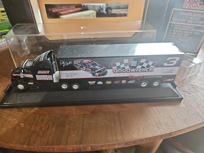 CAMPEONES DE CARRERAS ESCALA HO TRANSPORTADOR FUNDIDO A PRESIÓN, GOODWRENCH CARRERAS CON... Foto 1 de 4