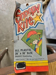 SNOOPY PARACAIDISMO Cometa Crunden Martin Cometa 36"x30" Nueva - Imagen 1 de 3