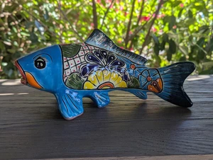 Talavera Keramik Fisch: Handgefertigte mexikanische Keramik Gartendeko - Bild 1 von 11