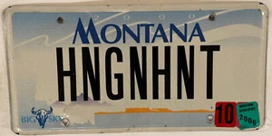 Vanity HANG & HUNT license plate Bow Hunter Tree Stand Deer Hunting Sportsman MT - Picture 1 of 12