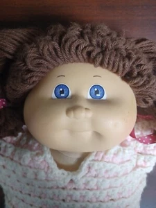 Cabbage Patch Doll 1985 Brown Hair Blue/Violet Eyes Girl Rare - Picture 1 of 5