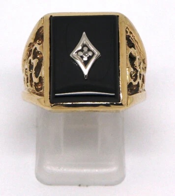 Anillo para hombre de diamantes de ónix de oro amarillo de 10k Foto 1 de 4