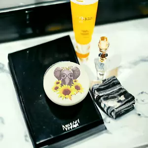 Round Compact Metal Mirror Elephant - Picture 1 of 2
