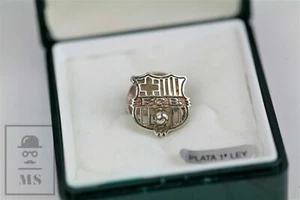Exclusive F.C. Barcelona 25 Anniversary Club Membership Solid Silver Badge - Imagen 1 de 4