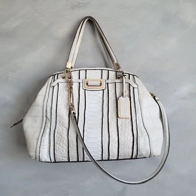 Cartera Coach Madison con cúpula en cuero a rayas en relieve de animales exóticos 14 x 12 x 3 Foto 1 de 4