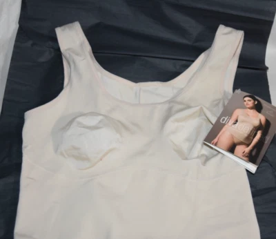 Camisola adelgazante Annette DD-104 Diva Defined desnuda pequeña nueva con etiquetas Foto 1 de 4