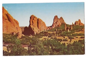 GARDEN OF THE GODS Red Sandstone Rock Formations Colorado Springs CO Postcard - Picture 1 of 2