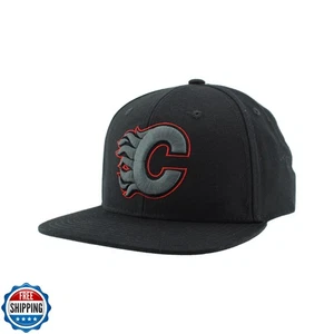 Cappello snapback regolabile con licenza ufficiale Calgary Flames NHL Flat Bill Z11  - Foto 1 di 5