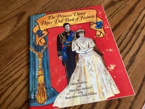 Vintage Prinzessin Diana und Prinz Charles Papierpuppe Buch der Mode 1982 - Bild 1 von 4