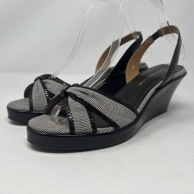 Tommy Hilfiger 女式 7.5 米码凉鞋 3 英寸高跟鞋楔形吊带黑色和白色 — 第 1/4 张图片