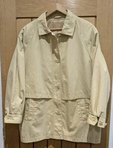 DANNIMAC THE ROYALE COLLECTION Ladies Size UK 16 Beige Coat - Picture 1 of 6