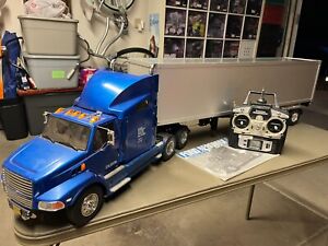 Tamiya Ford Aeromax 1/14 Semi Truck with Light, Sounds & Box Trailer w/Lights