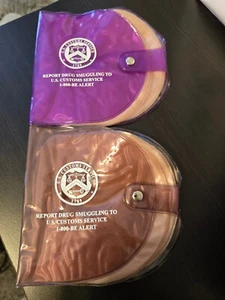 SOPORTE DE CD DE SEGURIDAD NACIONAL ICE ADUANAS DE EE. UU. - CADA UNO TIENE CAPACIDAD PARA 6 CD - 2 DE ELLOS - Imagen 1 de 3