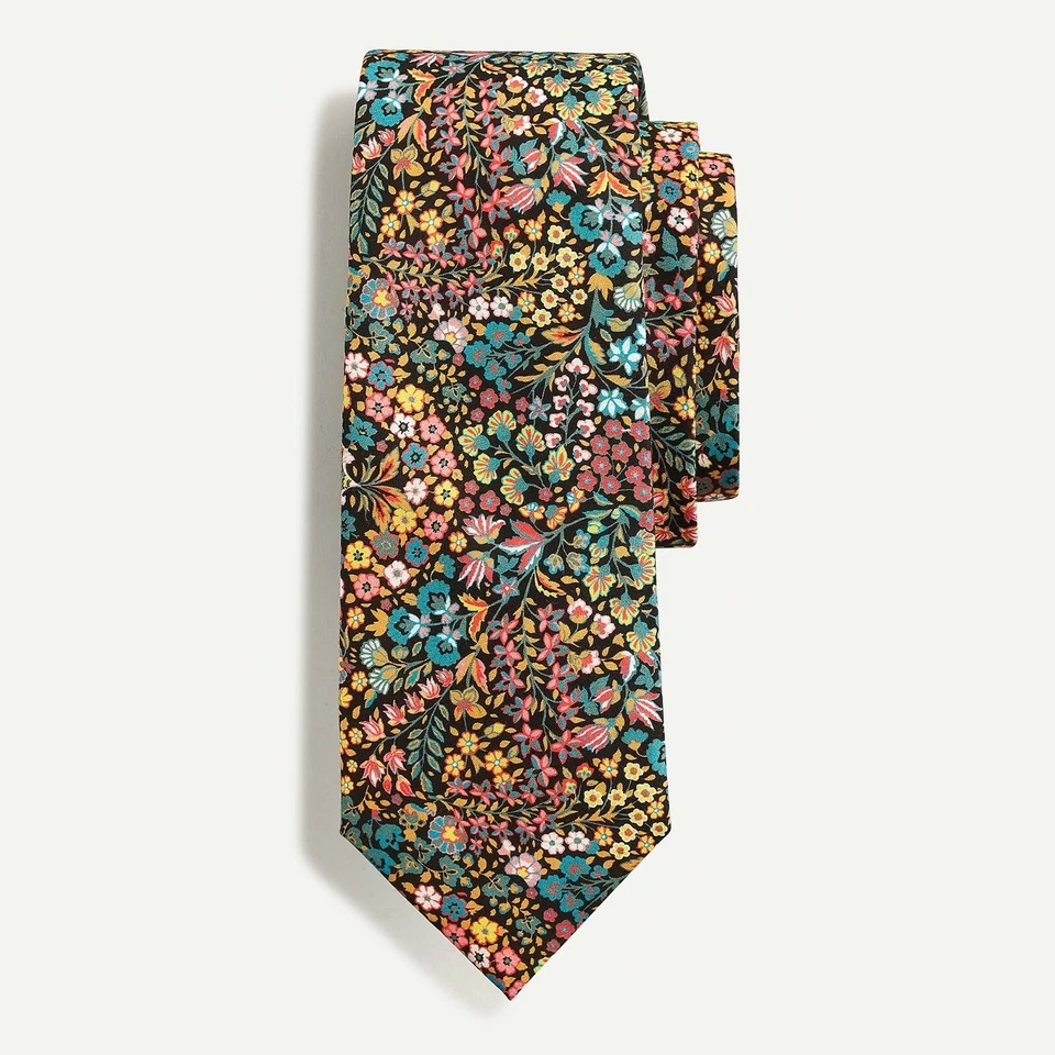 Corbata J.Crew en Liberty® Floral | Hecha en EE. UU. | $75 Foto 1 de 1