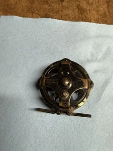 Carrete de latón vintage original raro Winchester 1235 esqueleto pesca pez mosca EE. UU. - Imagen 1 de 14