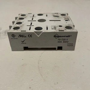 70-725-1 Magnecraft Relay Socket - Picture 1 of 7