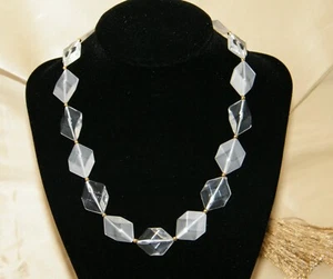 Vintage Avon Jewelry 3D Geometric Clear, Frosted & Gold Tone Beads 17" Necklace - Picture 1 of 10