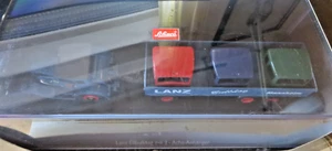 Lanz Eilbulldog mit 3-Achs-Anhänger Fahrerkabinen, 1:43 Schuco Limited 1000 Stck - Bild 1 von 5