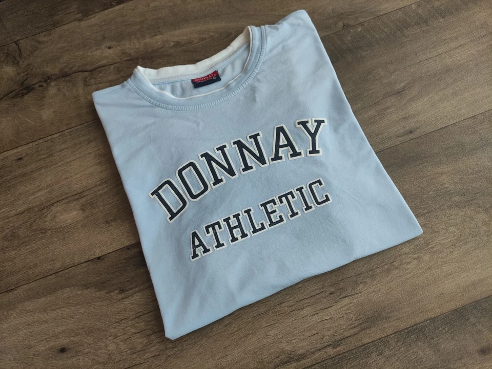 Donnay Athletic vintage tshirt celeste scritta in rilievo taglia L - Imagen 1 de 4