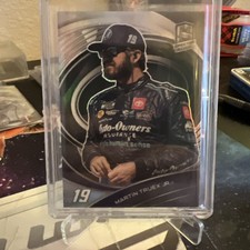 2022 Panini Chronicles - Spectra Martin Truex Jr