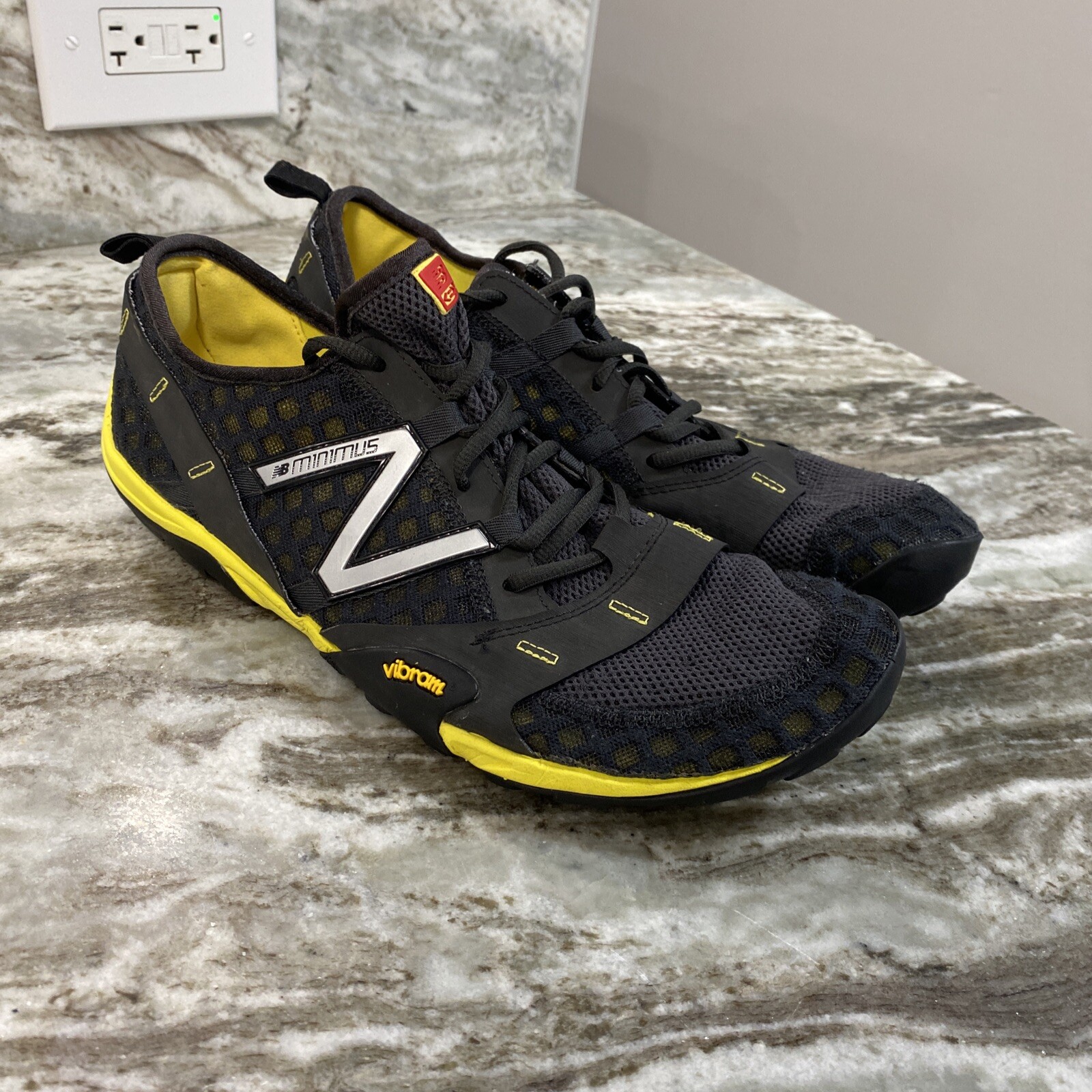 New Balance 10v1 Minimus Mens Trail 
