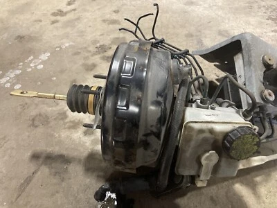 2005 - 2007 年沃尔沃 S60R S60 V70R 制动主缸 ABS 单元 30714956 原始设备制造商 #1354M — 第 1/4 张图片