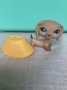 Littlest Pet Shop LPS Dachshund Wiener Dog #518 Blue Eyes- Authentic