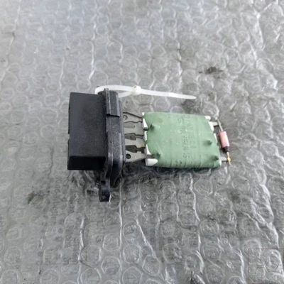 Resistenza motorino ventilazione abitacolo  LANCIA YPSILON (TY) 1.2 (51Kw) Ber - Immagine 1 di 4